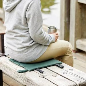 スタジアムクッション [球場での応援に最適なクッション]